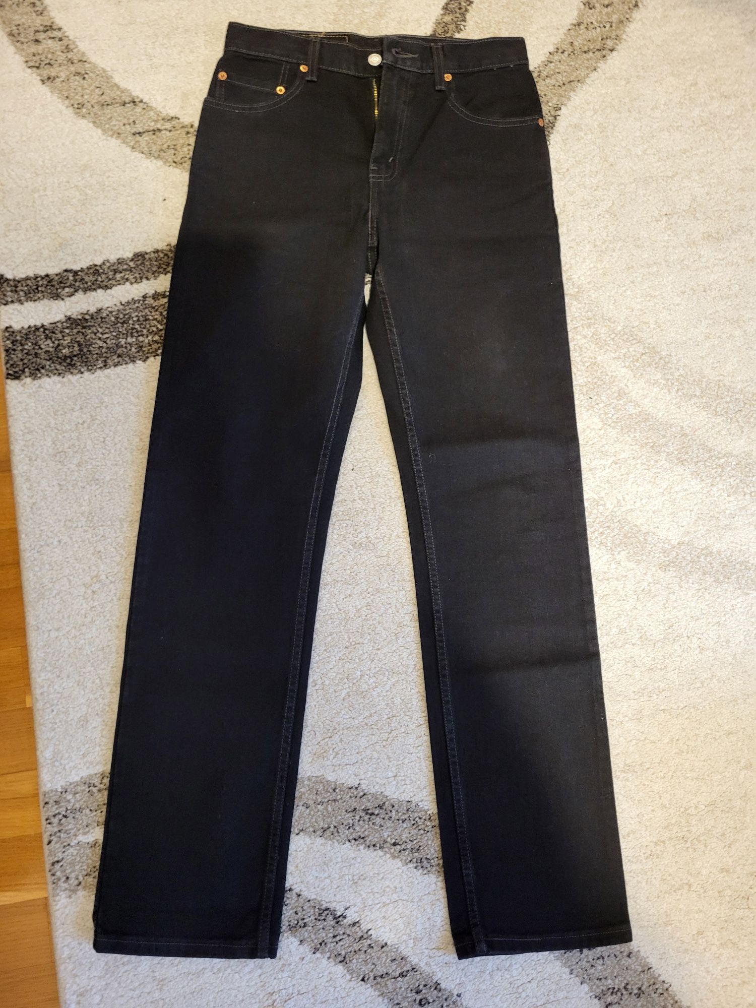 Spodnie Levis jeansy czarne rozmiar W30 L34 model 505