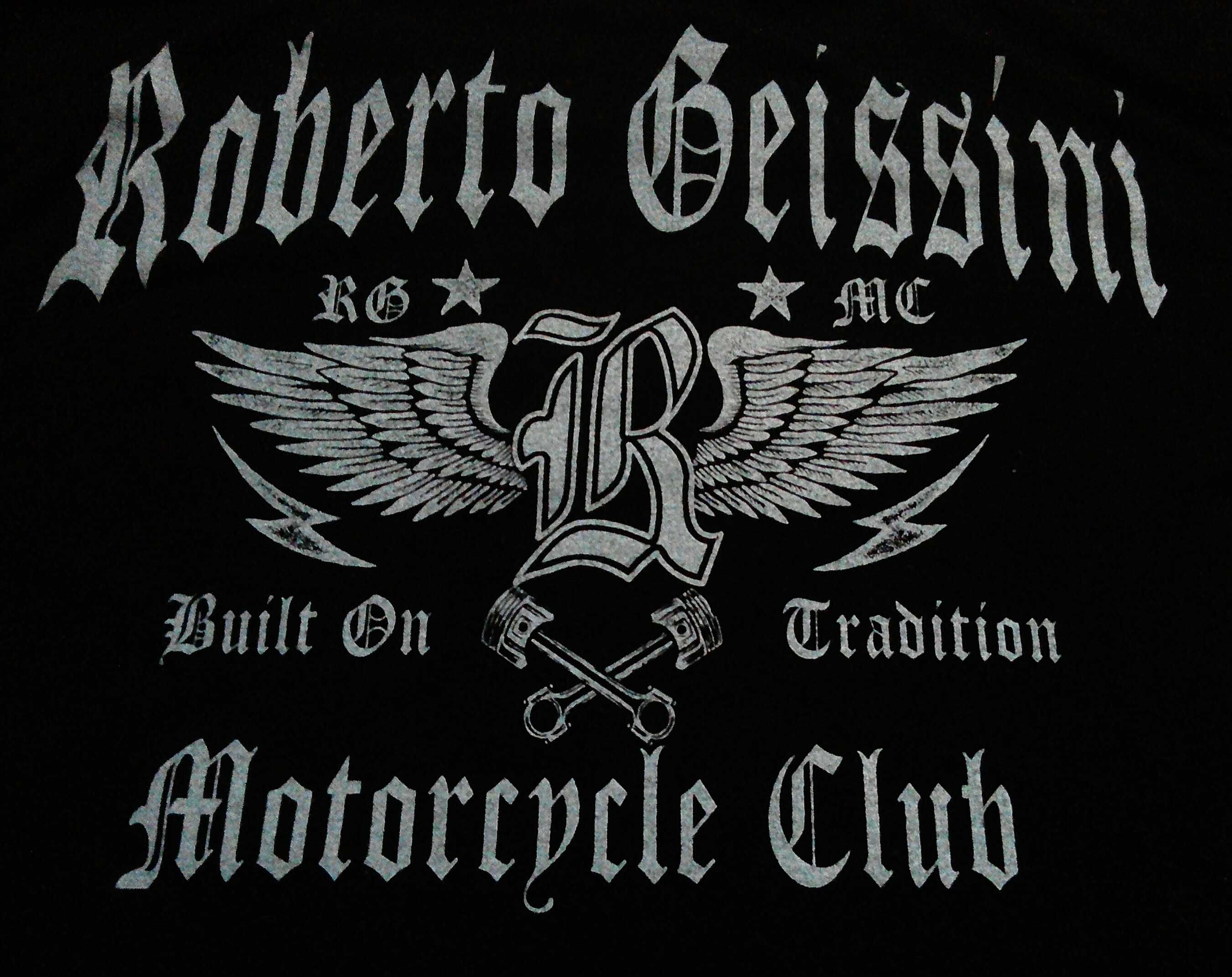 Череп и два Поршни Motorcycle Club Байкерская Мотоциклетная футболка