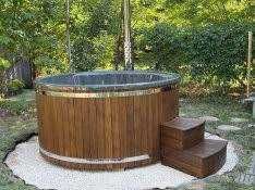 Banheiras de hidromassagem e saunas móveis