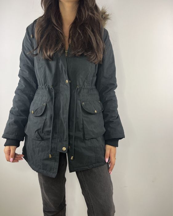 Czarna kurtka parka z kapturem bpc Bonprix rozmiar 40