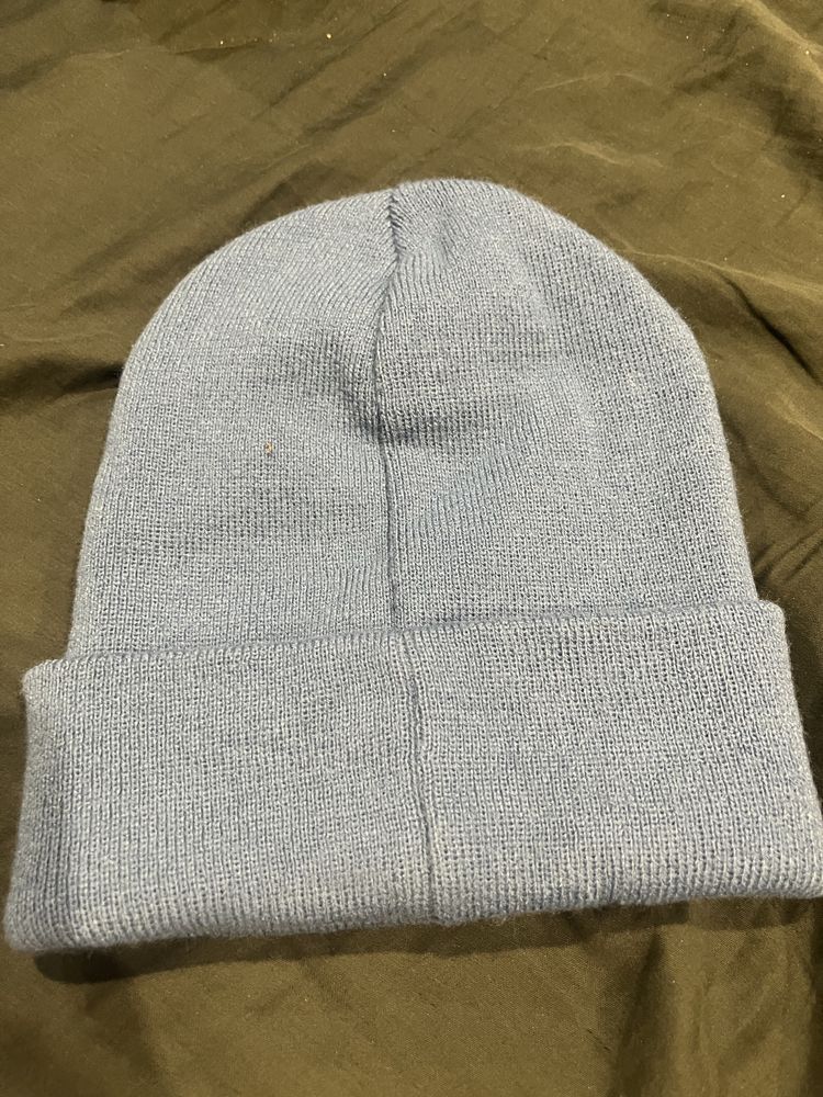 Nowa czapka levis