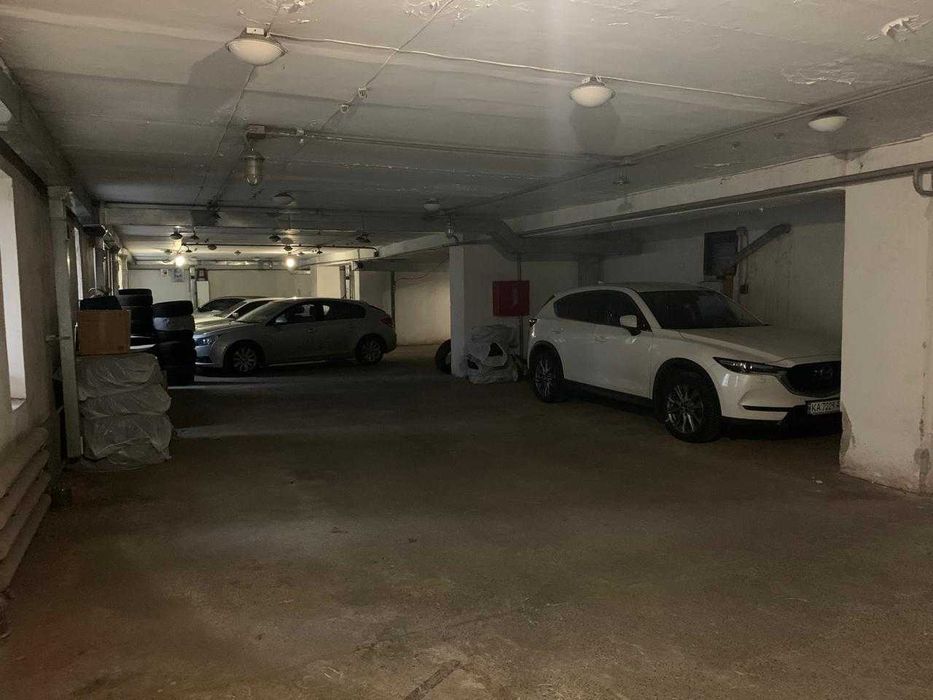 Місце в паркінгу 21 кв.м., Татарка, вул. Підгірна 7/36