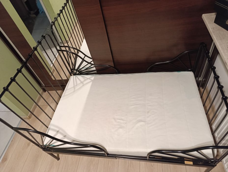 Ikea Minnen Łóżko Rosnące Czarne + Materac