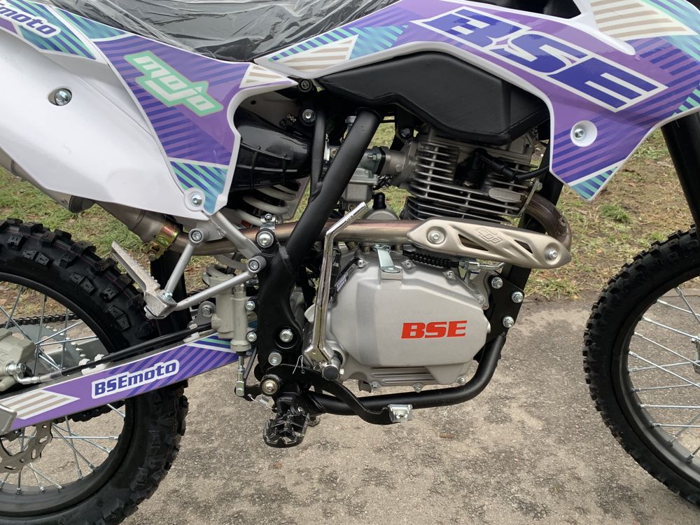 Мотоцикл BSE S1 Enduro