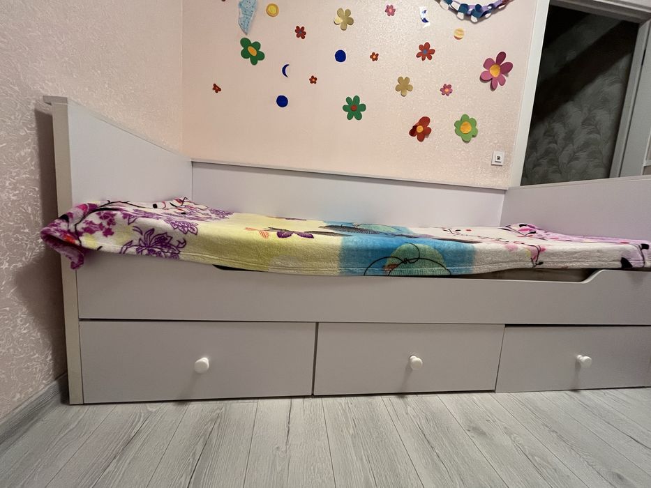 Ліжко Односпальне