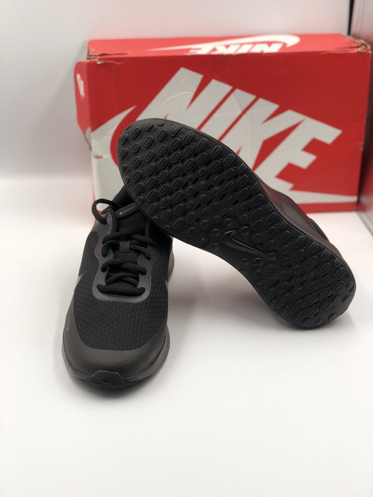 Оригінальні Nike Air Max 270 GS Black | Нові | Розмір 40