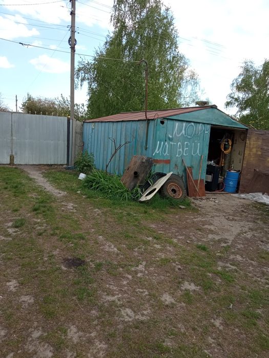 Продам будинок, з велик,учасником,,ціна дог