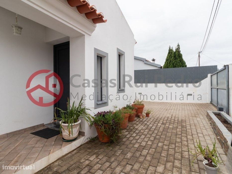 Moradia Isolada T3 com Suite, Garagem e Piscina, Terreno de 522m², ...