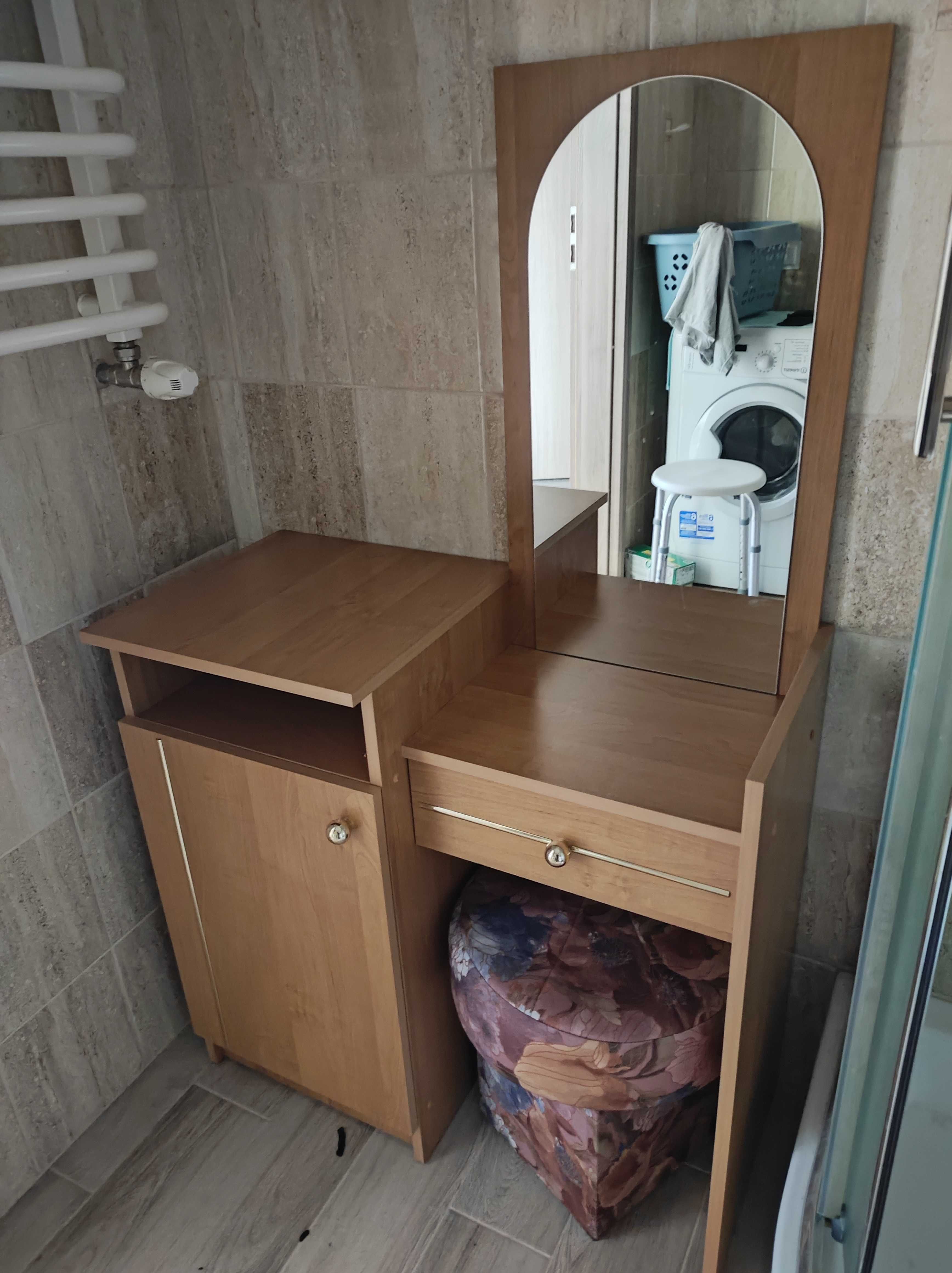 Komoda z lustrem, szufladą, szafką z półką