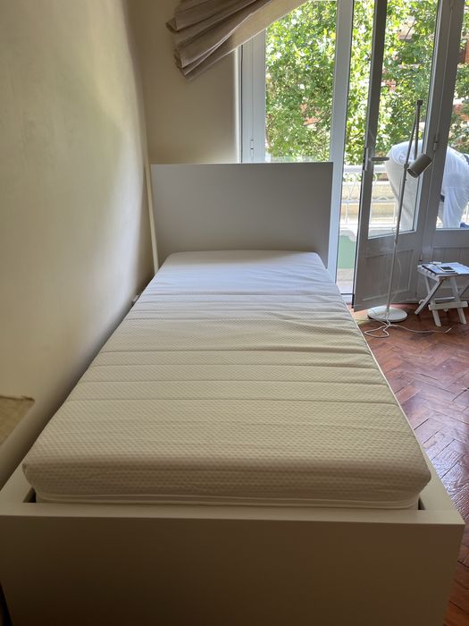 Cama IKEA completa 90x200 | MALM + AÅKREHAMN + arrumação