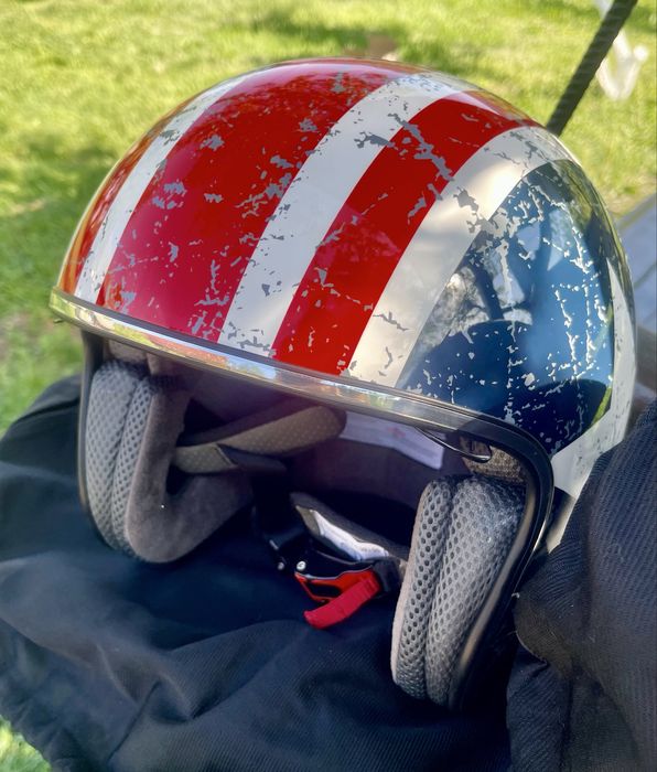 Мотошоломи нові  з Польші 3 шт