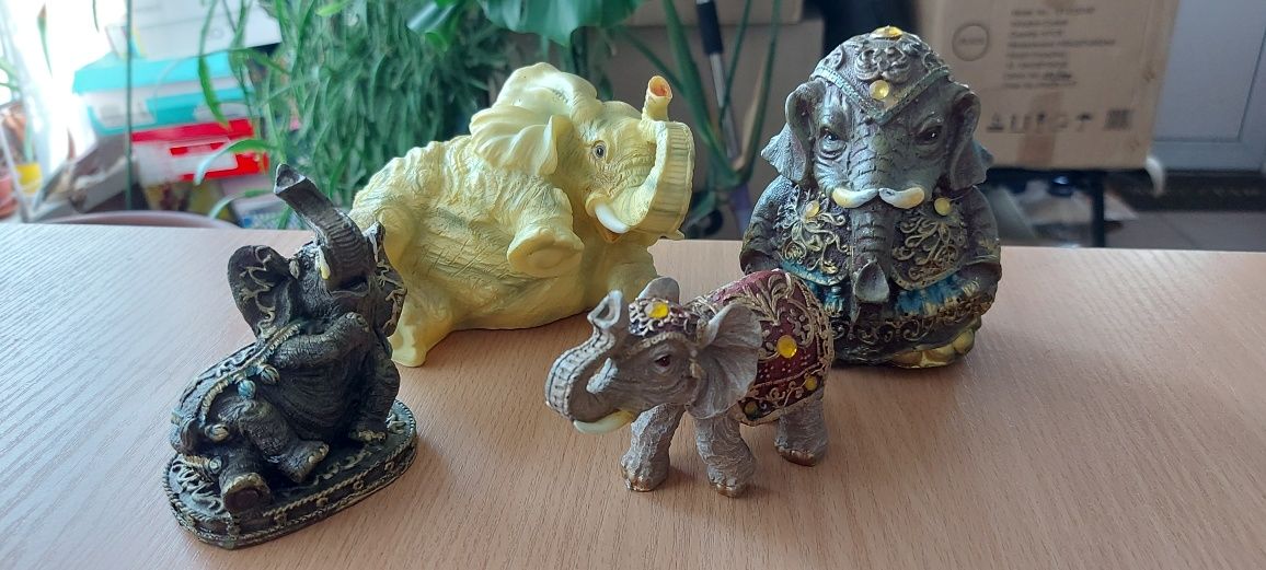 Статуетки слони кераміка, сім'я слонів, колекція