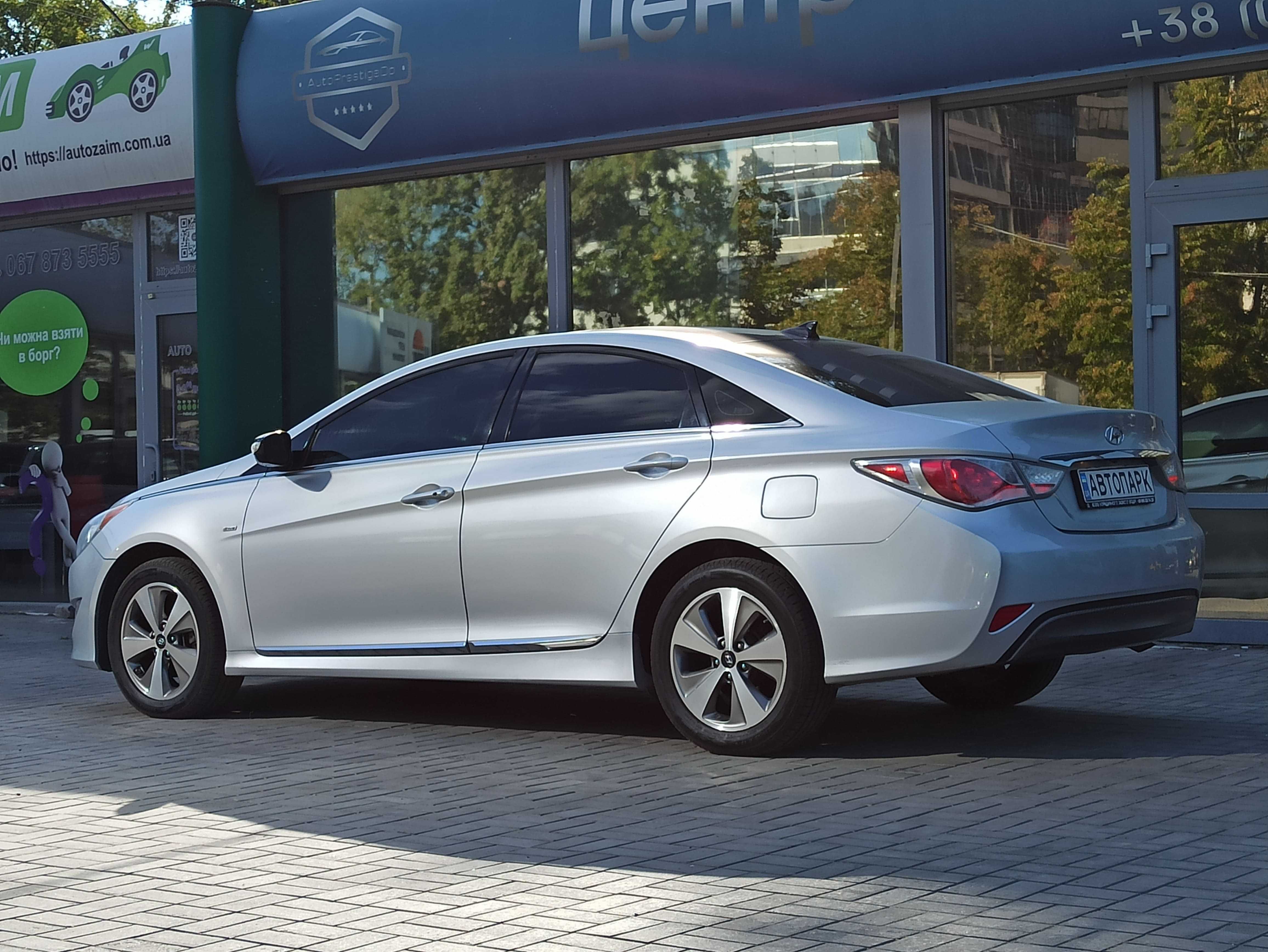 Hyundai Sonata Limited 2012 року