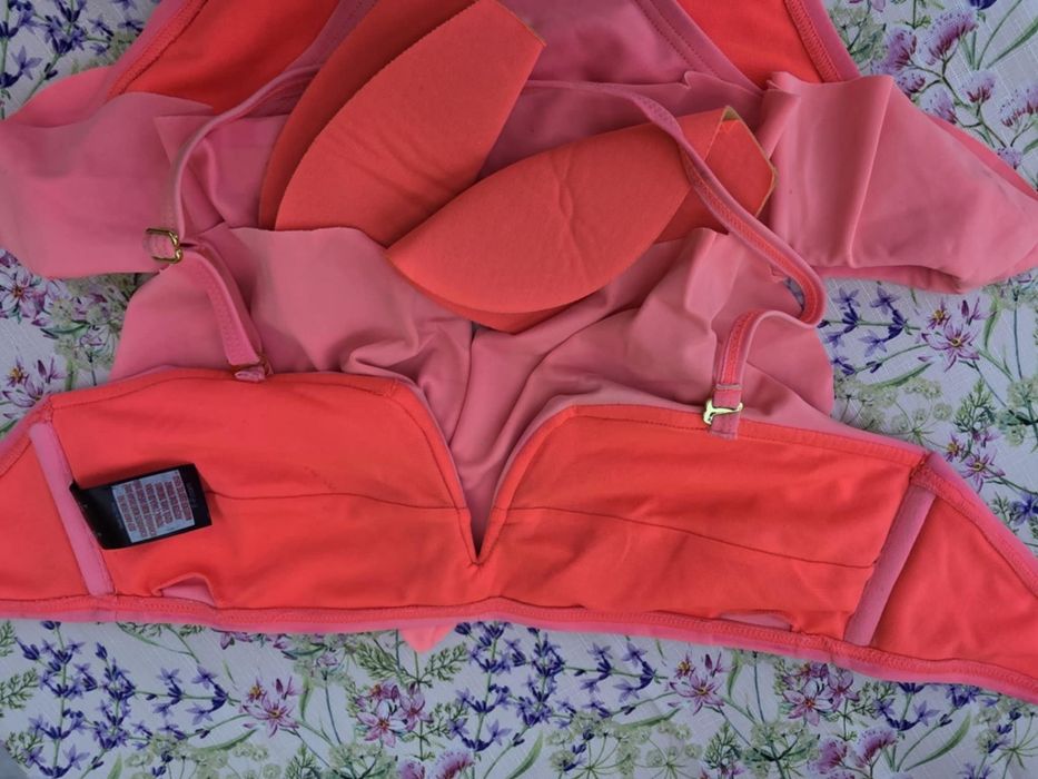 Strój kąpielowy rozm. 36 falbanki