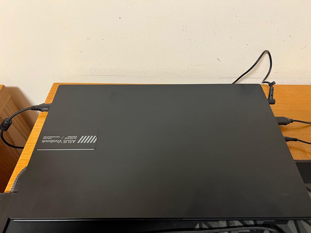 Asus vivobook E15