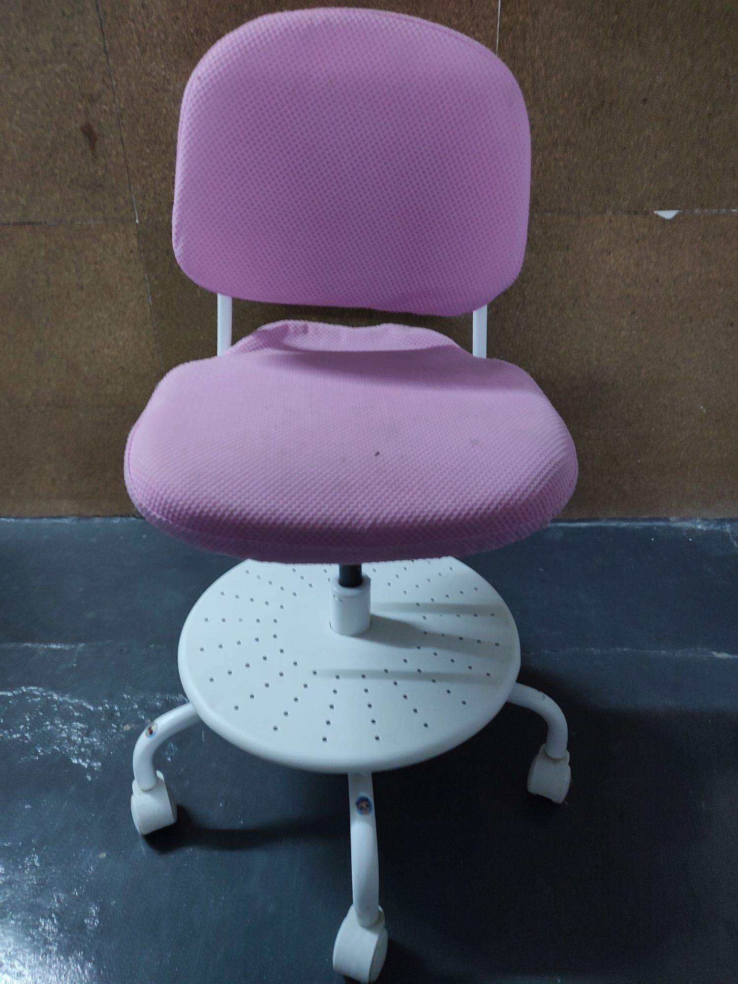 Cadeira infantil - cor rosa