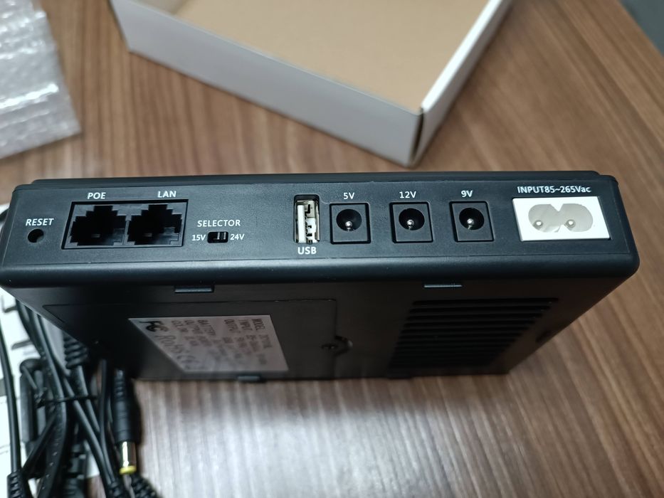 Джерело Безперебійного Живлення (ДБЖ/UPS) для роутера 10400 mAг 12В/9В