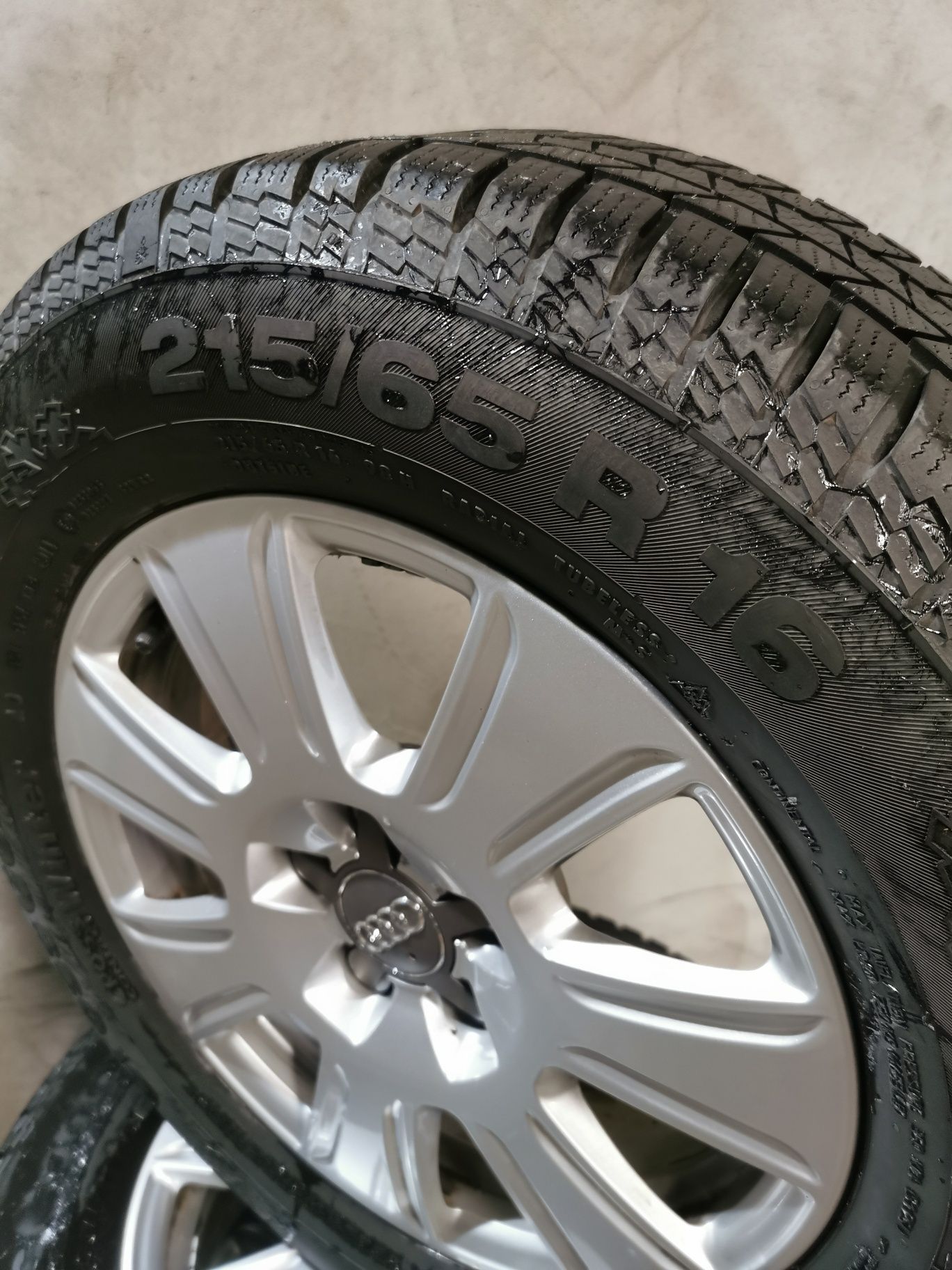 Koła zimowe Audi Q3 Q5 215/65/16r