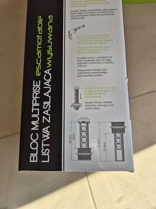 Listwa zasilająca wysuwana, blatowa