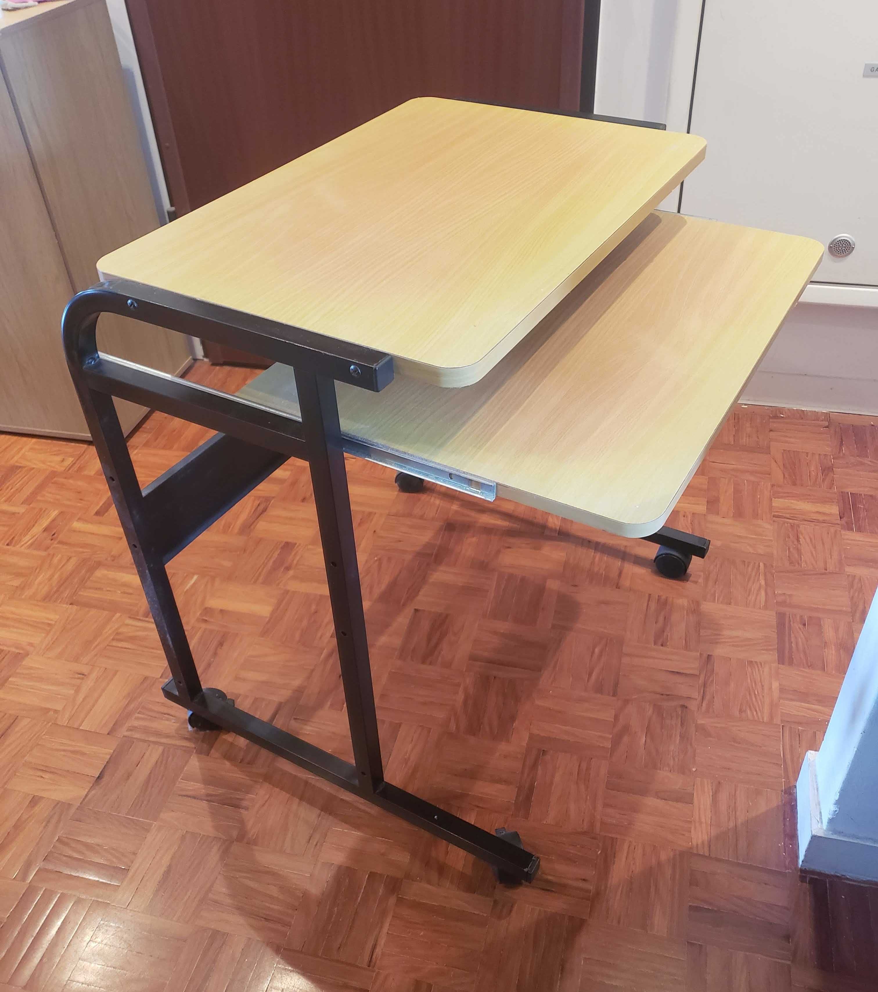 Secretária para computador