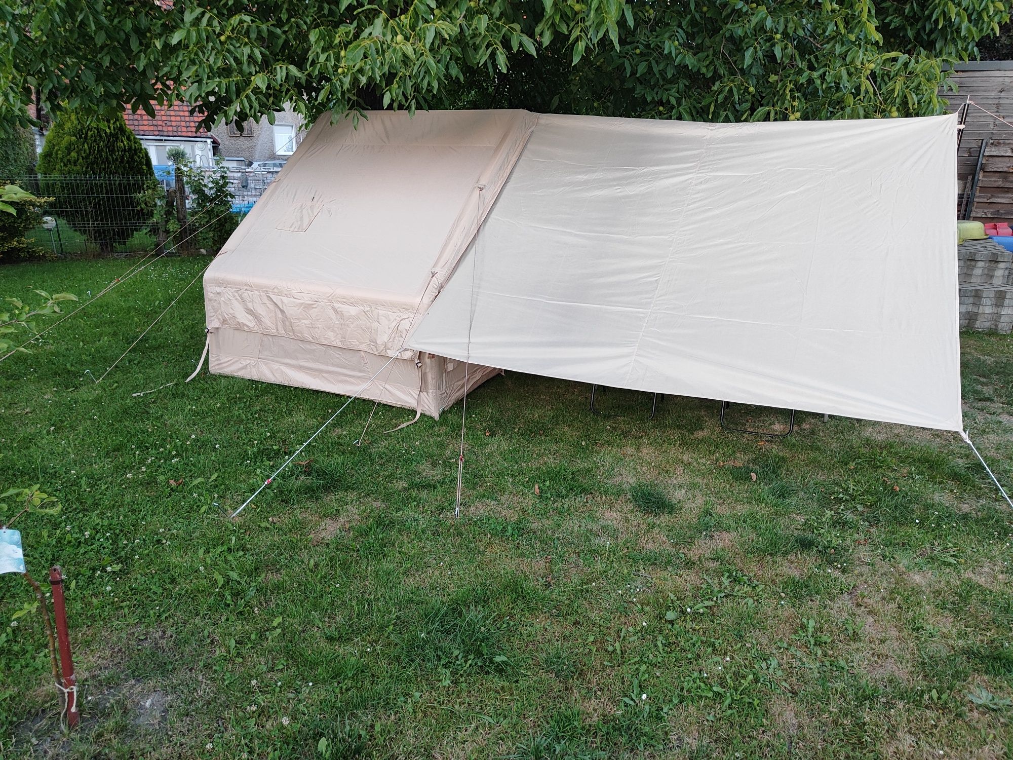 Namiot dmuchany 2x3 m + przedsionek 4x3 m