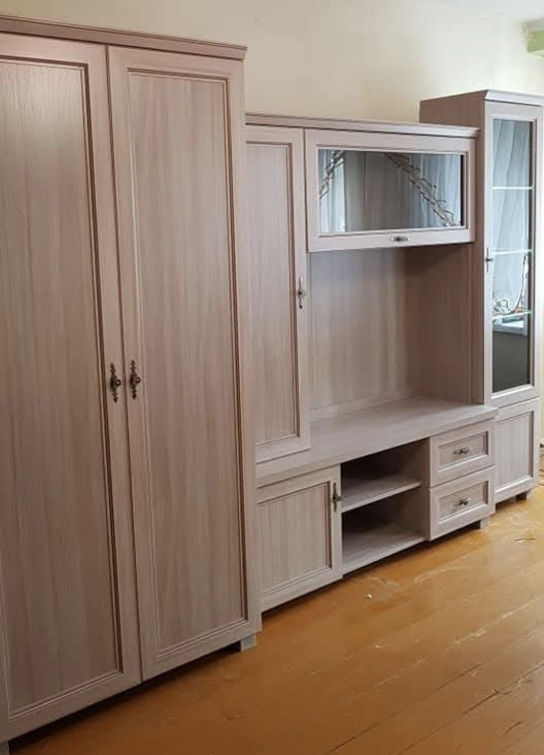 Meblościanka używana