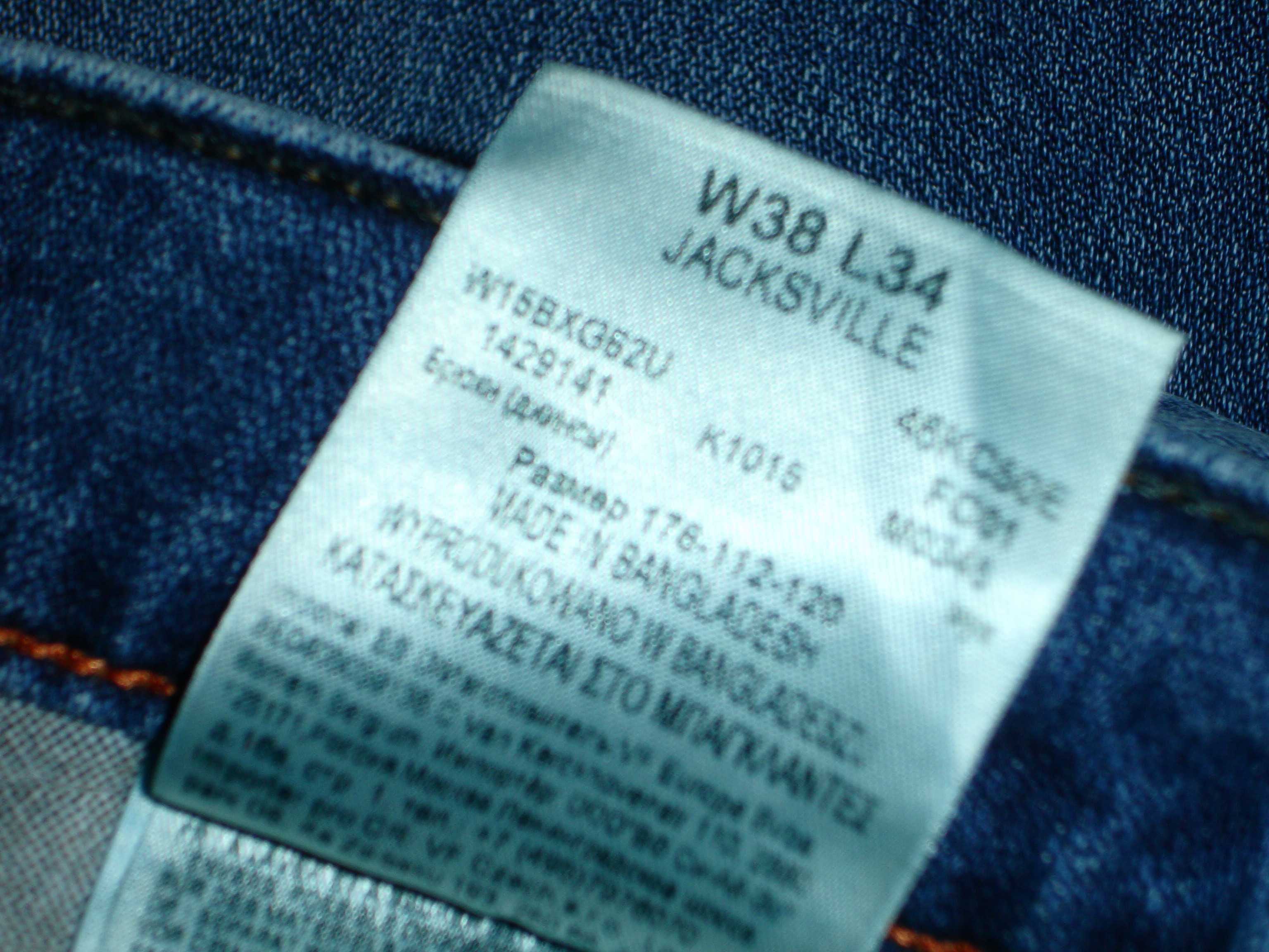 Wrangler model Jacksville W38 L34 spodnie jeansowe jeansy oryginalne