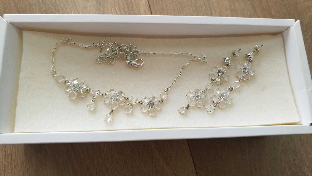 Zestaw biżuterii ślubnej naszyjnik I kolczyki
