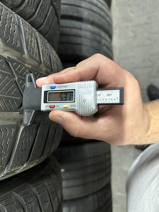 Шини Резина Зима 215/60 R16 95H Pirelli Sottozero 3 Winter Seal