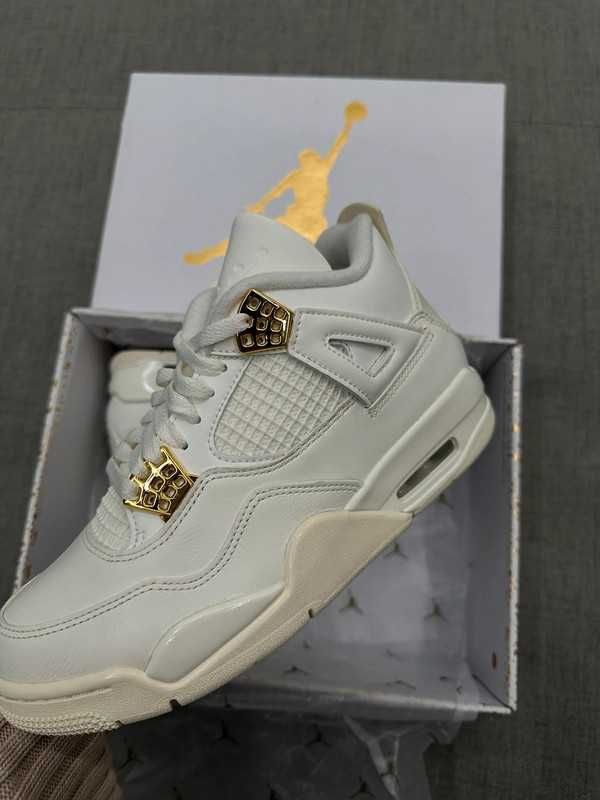 Jordan 4 Retro Metallic Gold R.43
