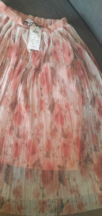 Tiulowa, romantyczna spódnica w kwiaty, nowa z metką, Reserved.