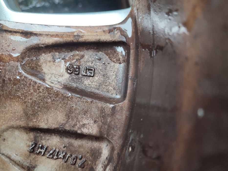 Диски R17 5x112 ET 56 Audi A3 A4 A6 VW Skoda Seat 8P0601025C титани