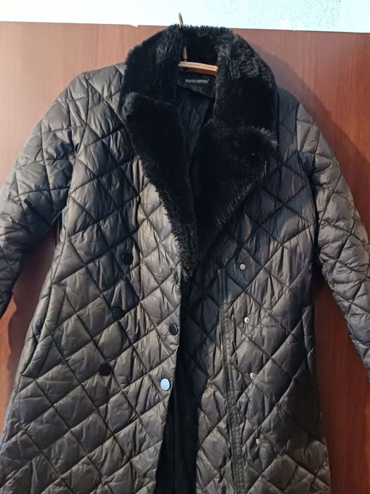 Жіноче, стьобане пальто розмір 46 в ідеальному стані