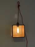 Lampa z dekoracyjną żarówką