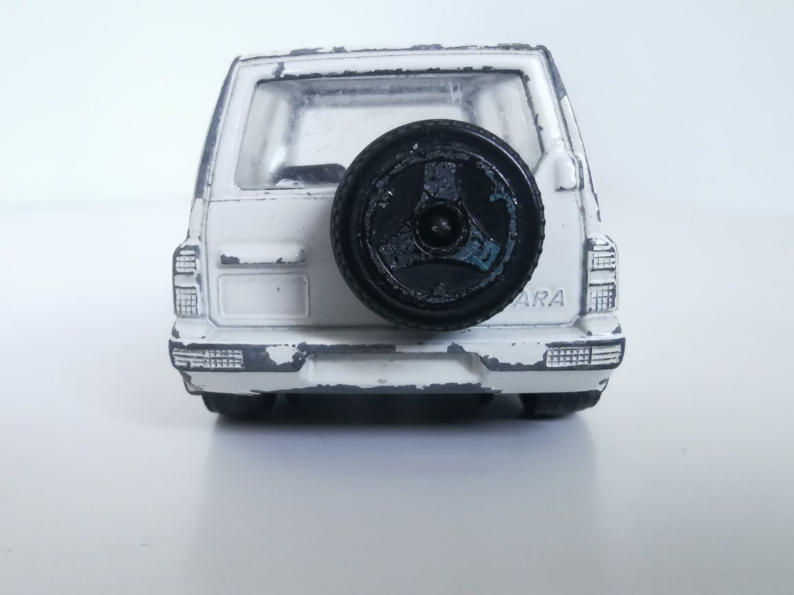 Bburago Autko Model Resorak Suzuki Vitara 1/43 Unikat