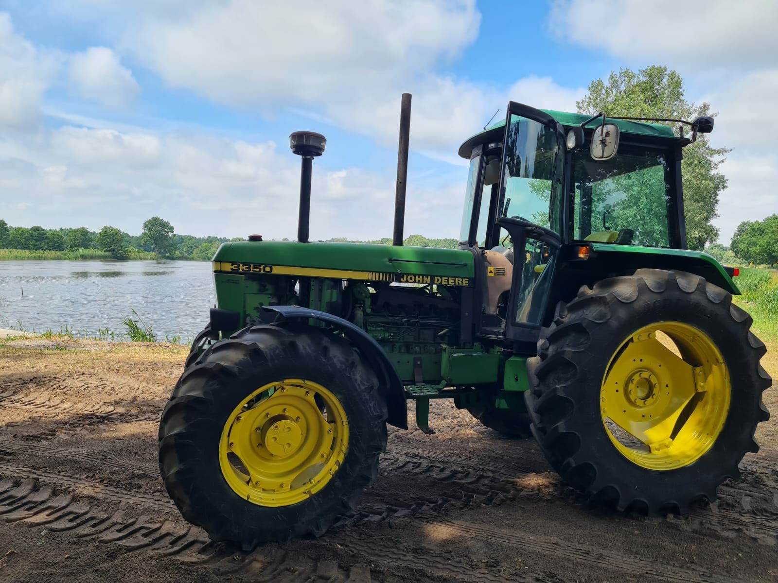 John Deere 3350 traktor ciągnik