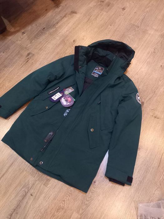 Чоловіча куртка Avecs в новому стані