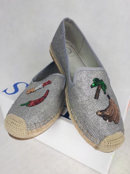 Espadryle srebrne GUESS mokasyny pólbuty 41