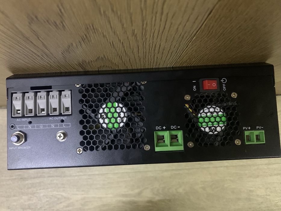 Гибридный инвертор Must PV18-3024 VHM 3кВт