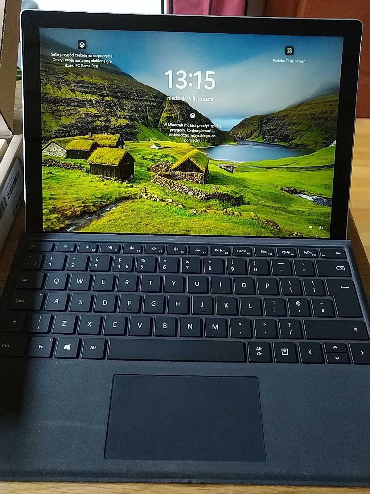 Surface Pro 7 laptop 2w1 ekran dotykowy klawiatura etui