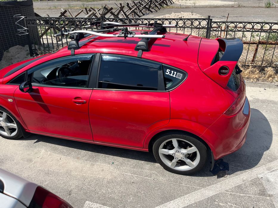 Поперечини на ваш CUPRA SEAT багажник thule