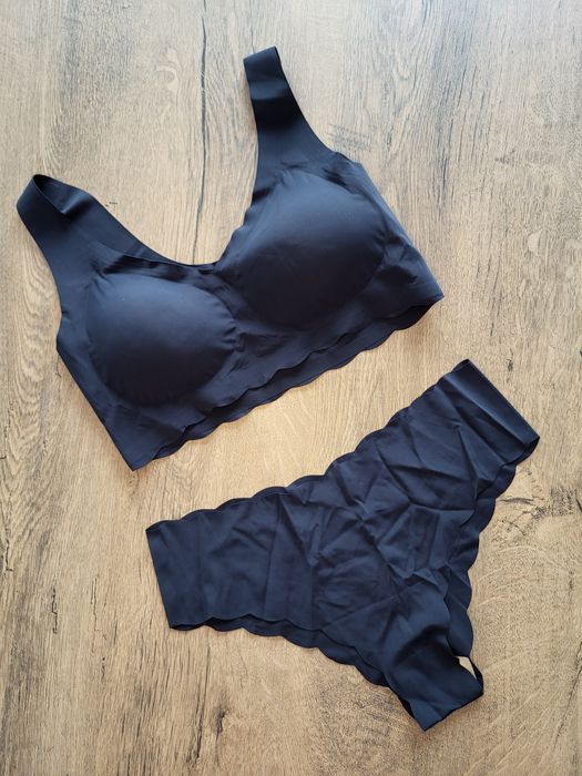 Жіноча білизна,  комплект жіночої білизни,  трусики, бра, топи