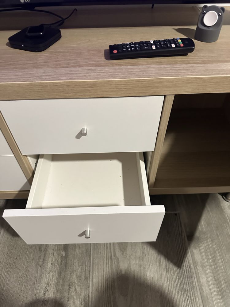 Movel tv kallax ikea com acessórios