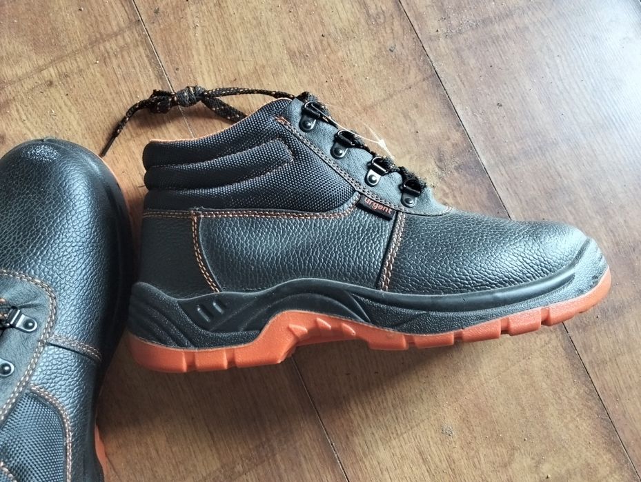 Buty robocze rozmiar 43