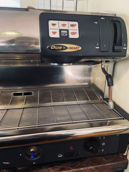 Ekspres kolbowy dwugrupowy Faema Due Smart