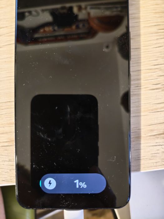 Samsung Galaxy S22 uszkodzony