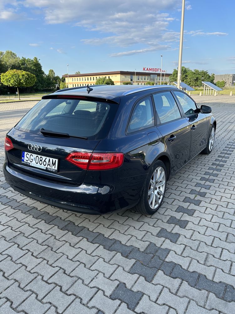 AUDI A4 B8 polift 2.0 TDI quattro, ACC, Radar, Line assist.