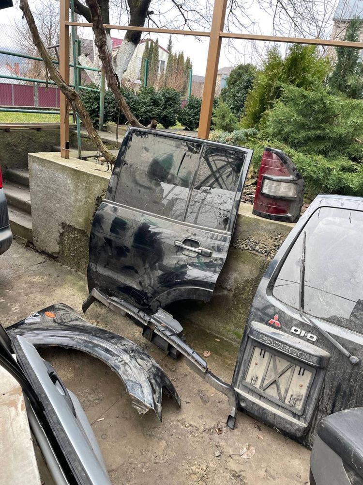 Разборка Mitsubishi Pajero Wagon III 3.2д шрот Паджеро Вагон АКПП
