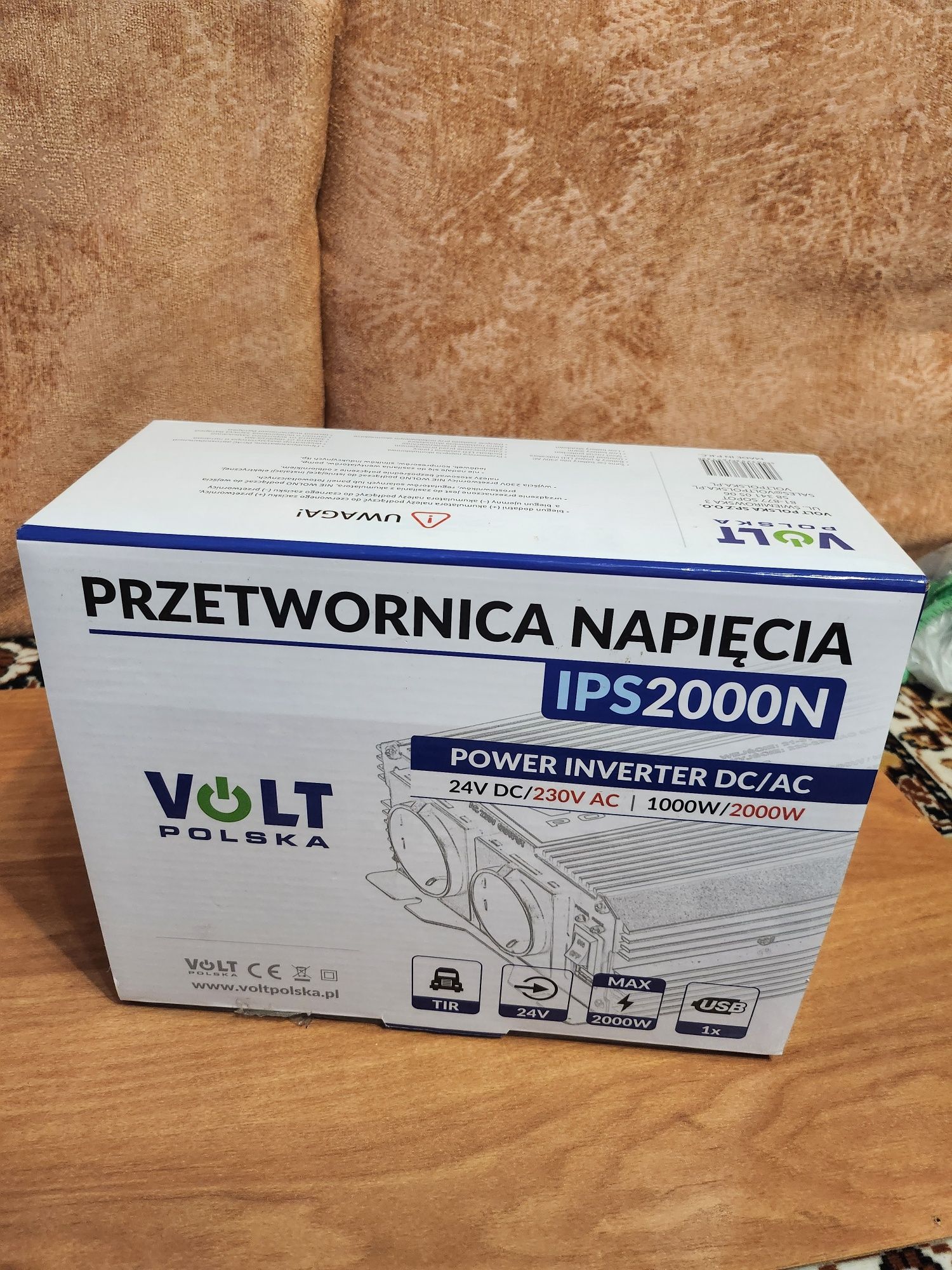Перетворювач Volt Polska IPS 2000 N 24