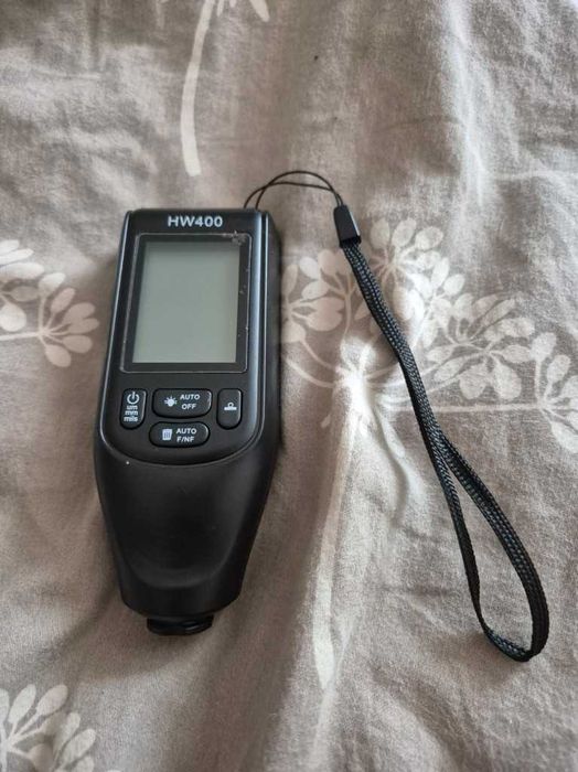 Miernik lakieru samochodowego HW400